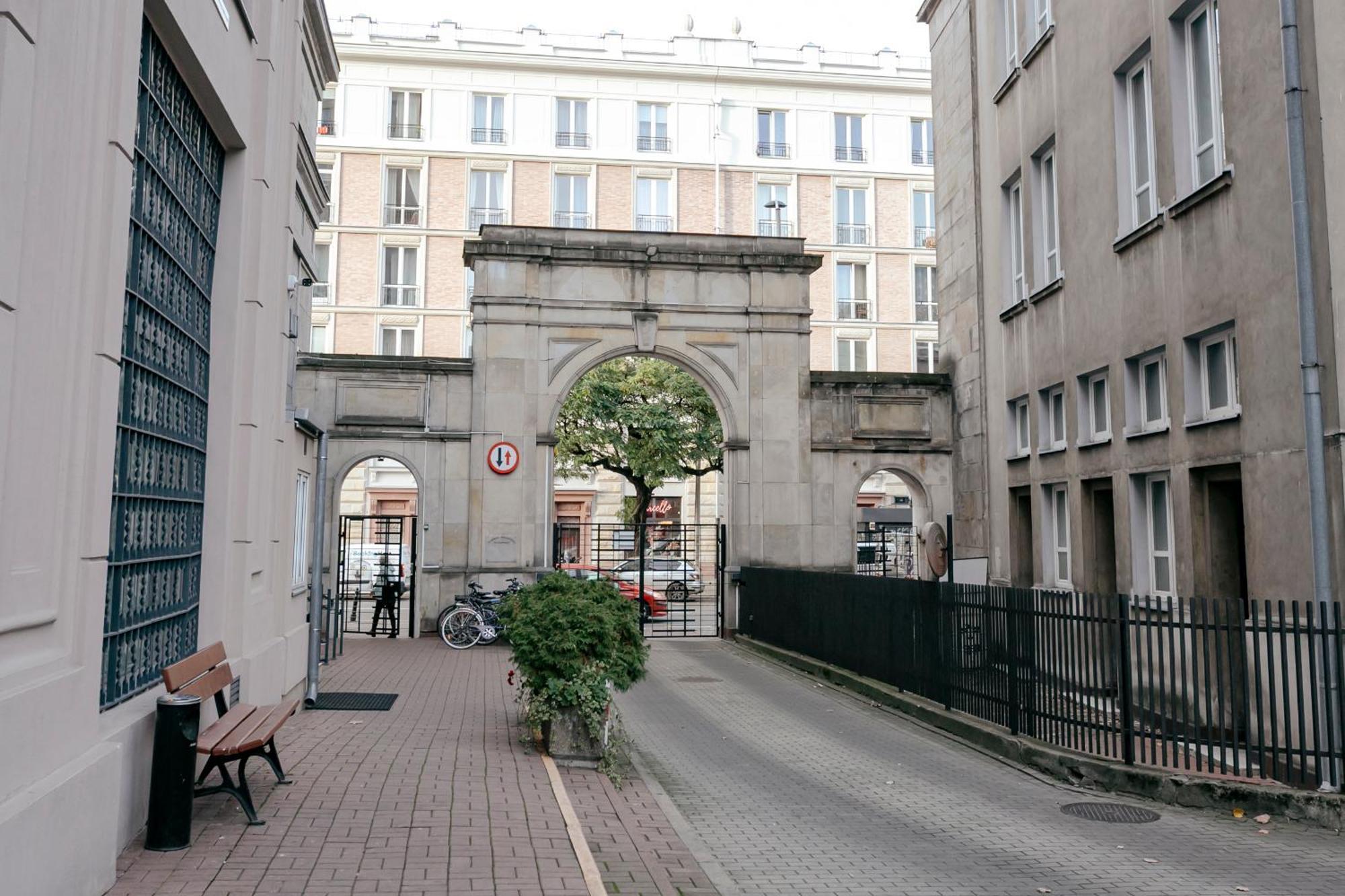 Plac Konstytucji 6 Orange - Apartament Dla 4 Osob - Bezplatny Parking - Free Parking - Piekny Widok Na Panorame Warszawy Varsavia Esterno foto